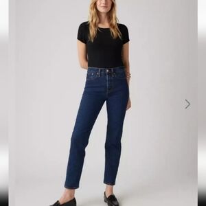 NWT Womens Levis Wedgie Fit Jeans Dark Wash Size 27